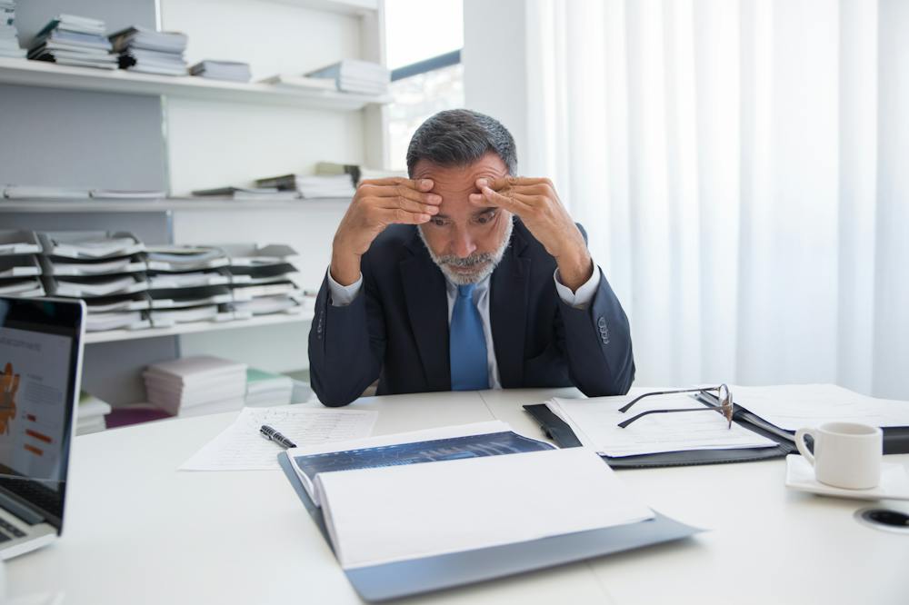 9 Ways Slow Living Can Lead To A Magical Sustainable Life 1 Slow-living-man-looking-stressed