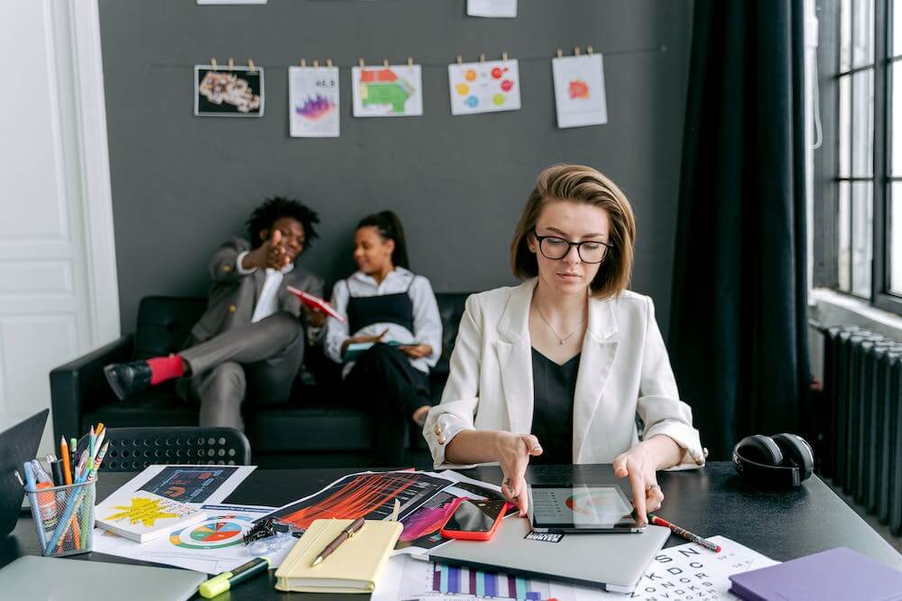 Be-the-Best-Version-of-Yourself-woman-focus-work