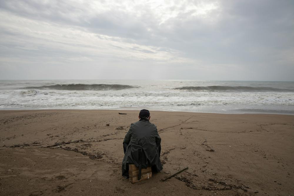 Rules-of-life-man-looks-at-sea