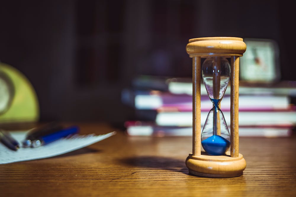 Hourglass-on-Desk--Next-Level