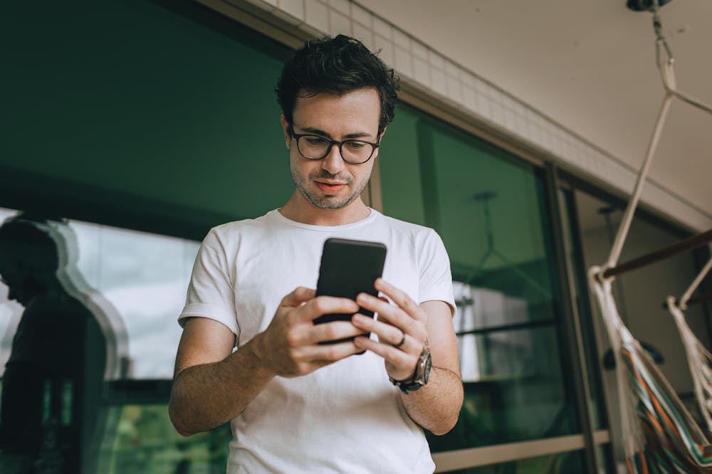 Influencer-culture-man-using-smartphone