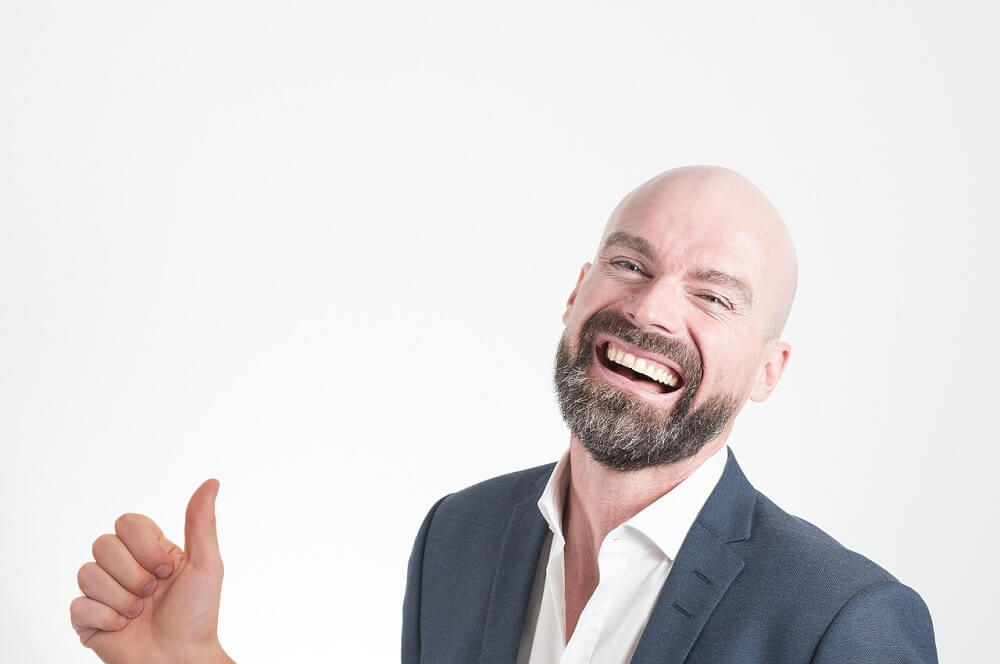 8 Useful Strategies On How To Be More Likeable 5 Likeable-charisma-confidence