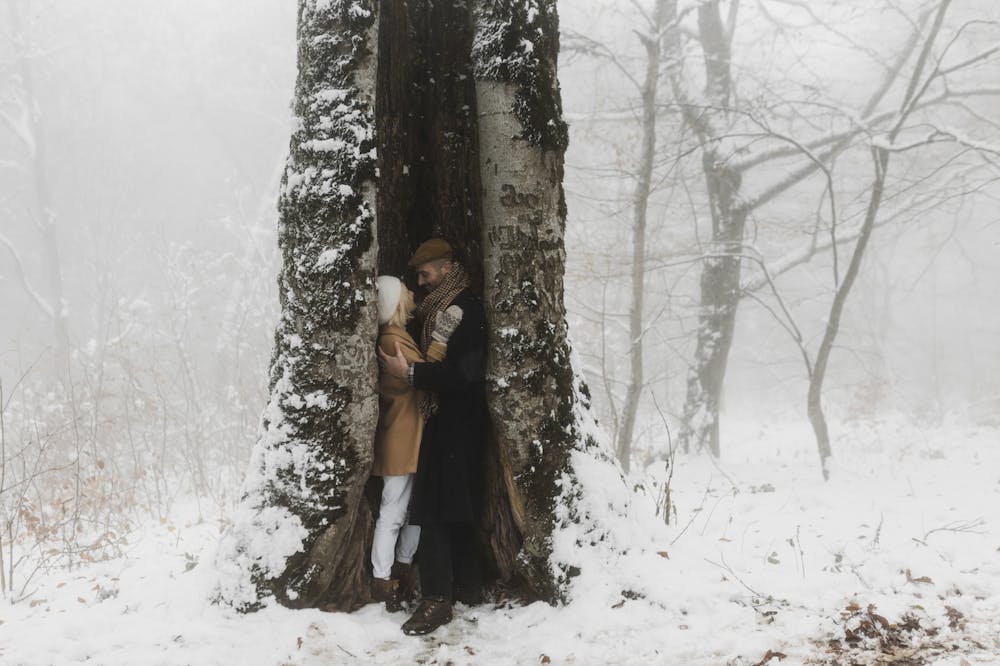 Cuffing-Season-Romantic-Couple-Tree